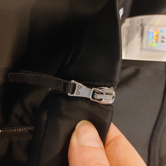 D&G Black Satin Finish Pencil Skirt Size 44 - Picture 6 of 11